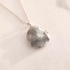 Naszyjnik z odciskiem łapki psa