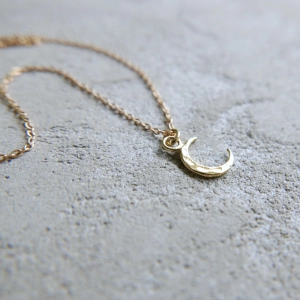 Naszyjnik z księżycem mini moon