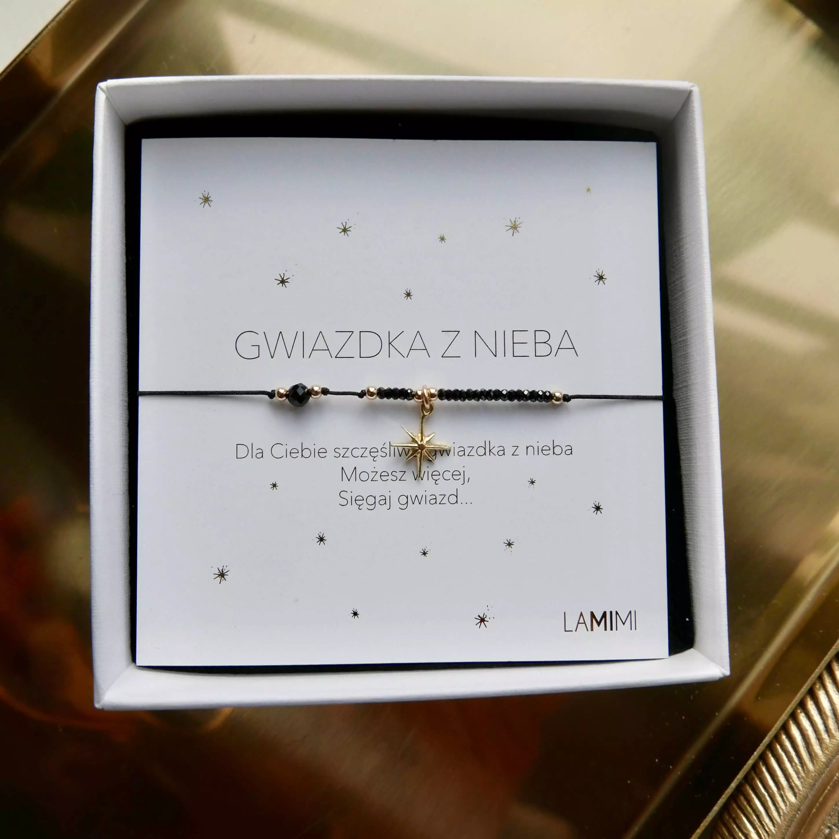 Bransoletka na sznurku z gwiazdką spinel